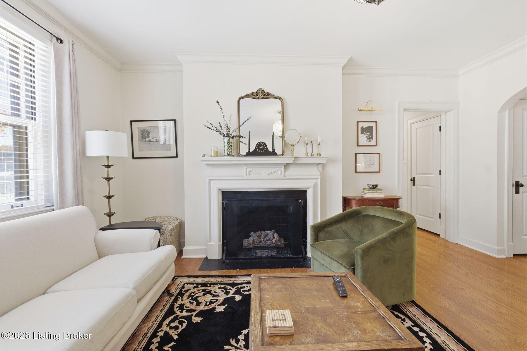 1601 Spring Dr 10