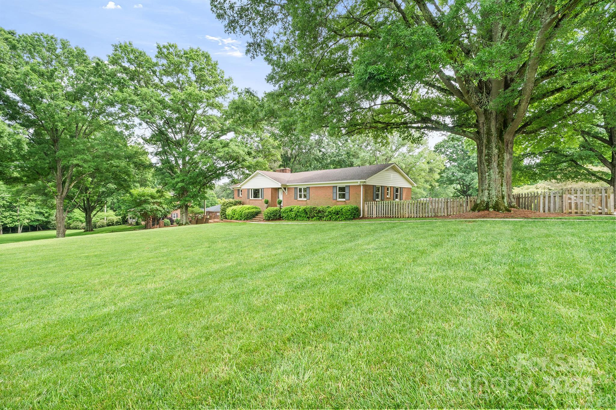 14024 Idlewild Road