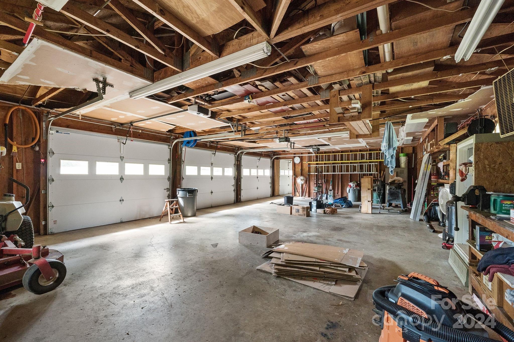 14024 Idlewild Road