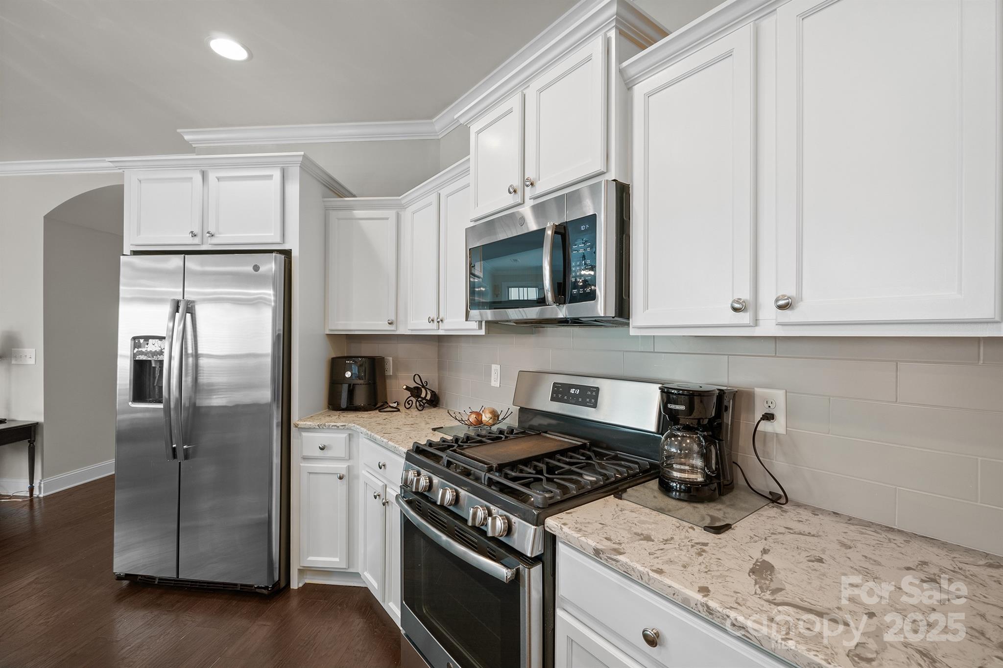 9113 Meadowmist Lane