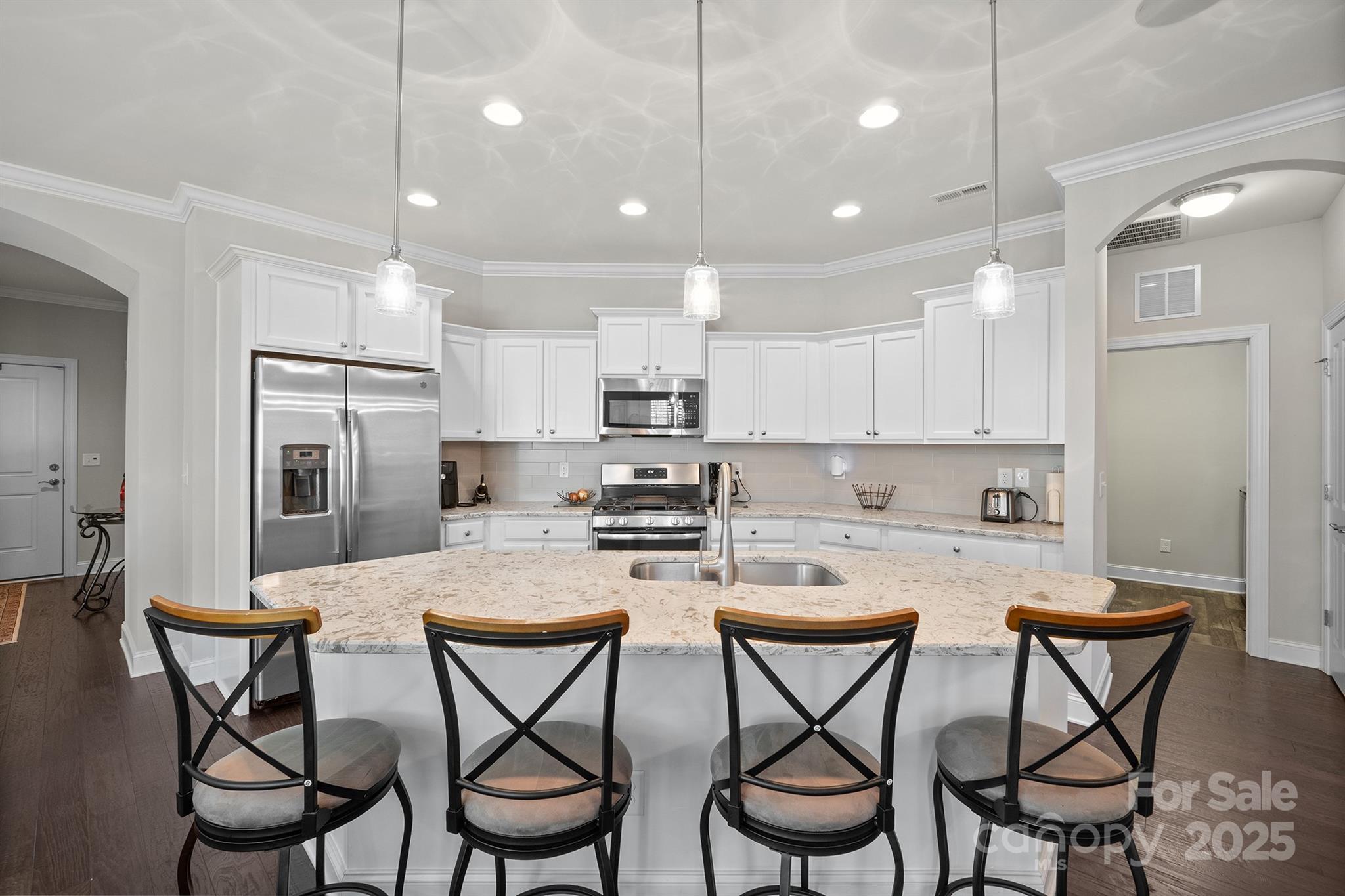 9113 Meadowmist Lane