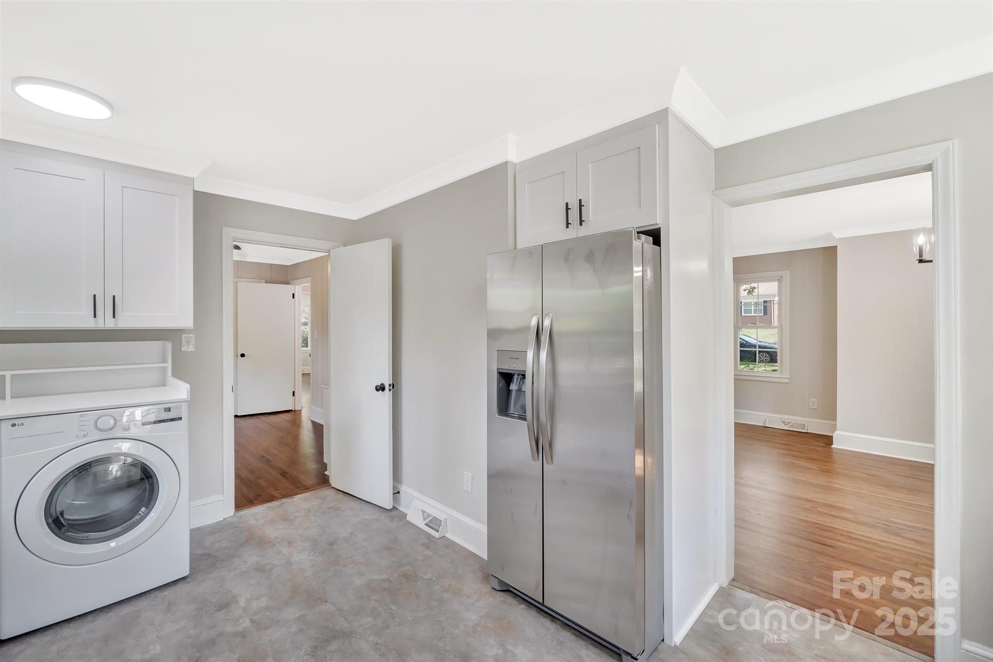 1123 Norland Road