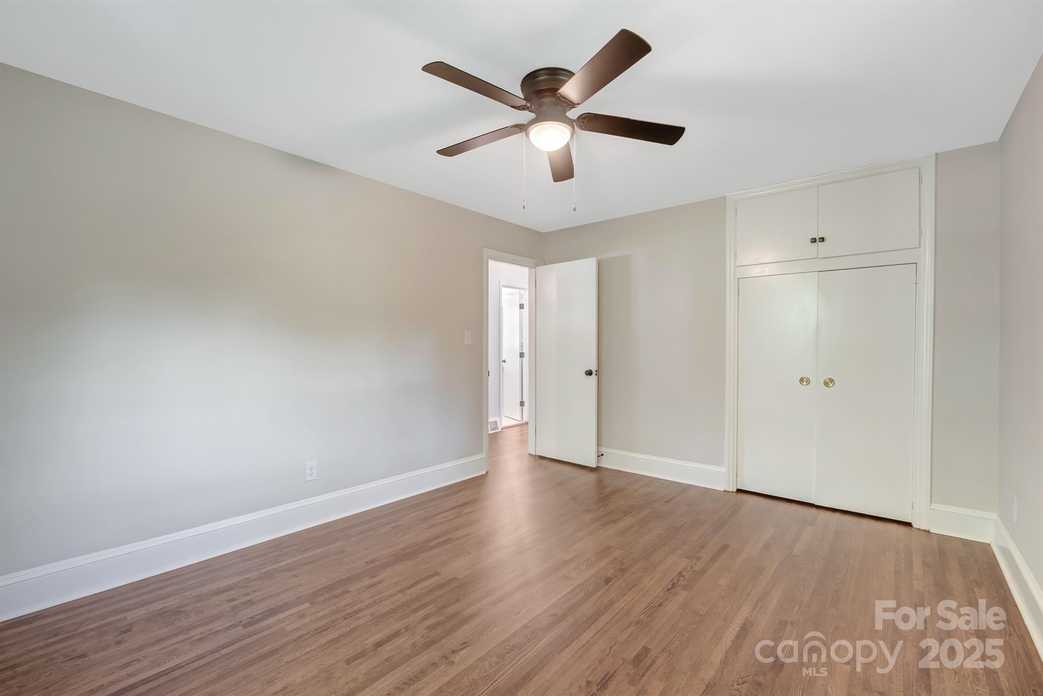 1123 Norland Road