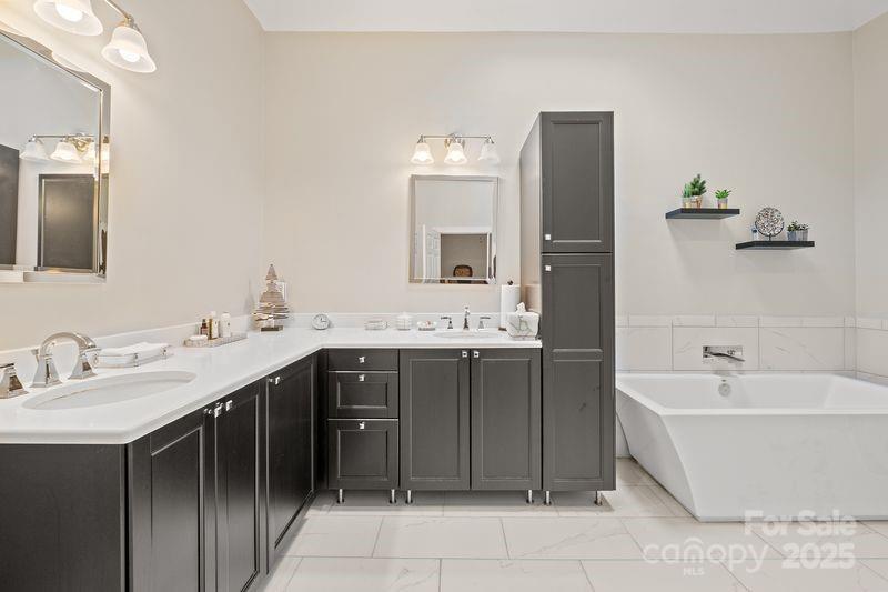 17426 Springwinds Drive Unit: 122