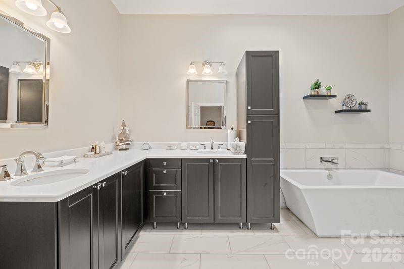 17426 Springwinds Drive Unit: 122