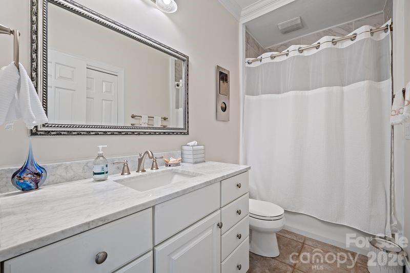 17426 Springwinds Drive Unit: 122