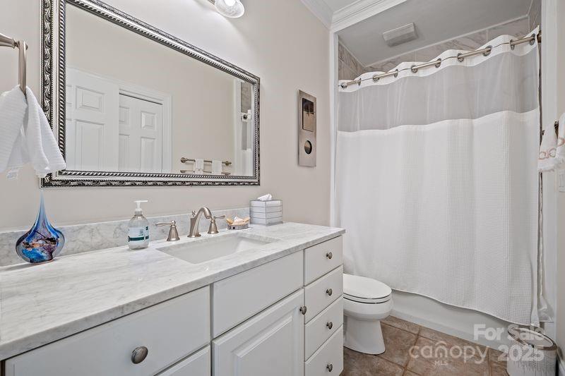 17426 Springwinds Drive Unit: 122