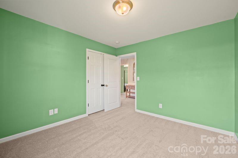 113 Lantern Acres Drive