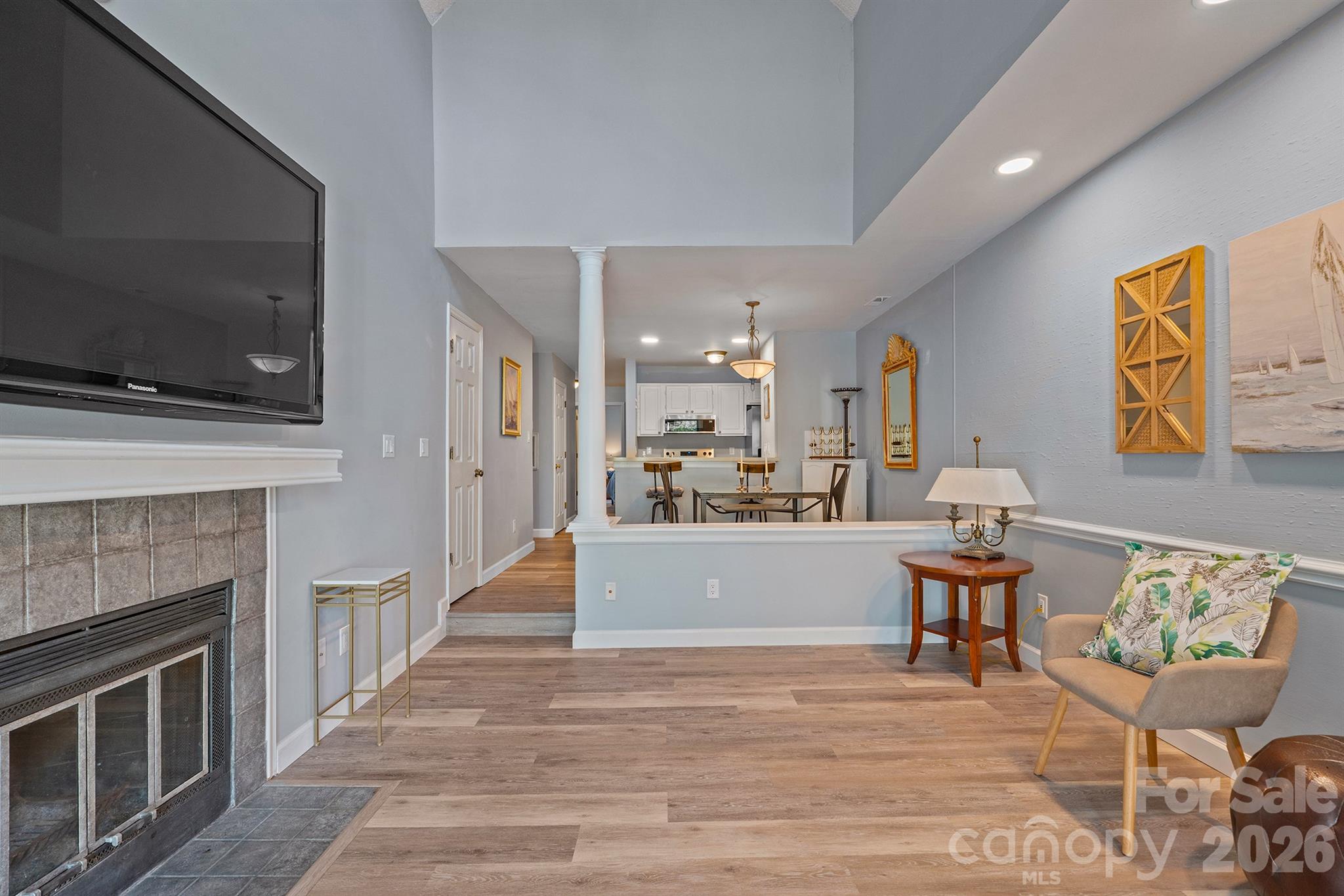 327 Northwest Drive
