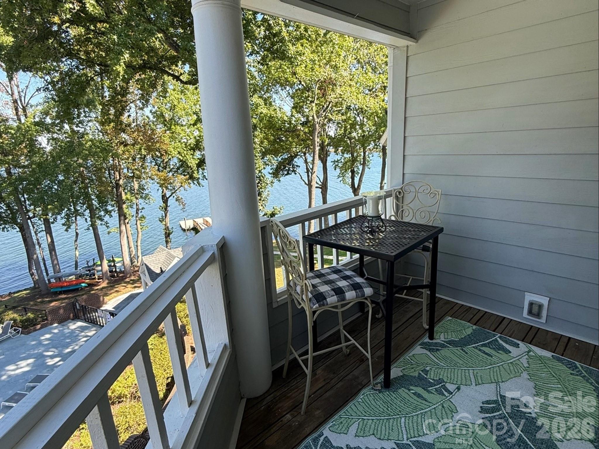 327 Northwest Drive