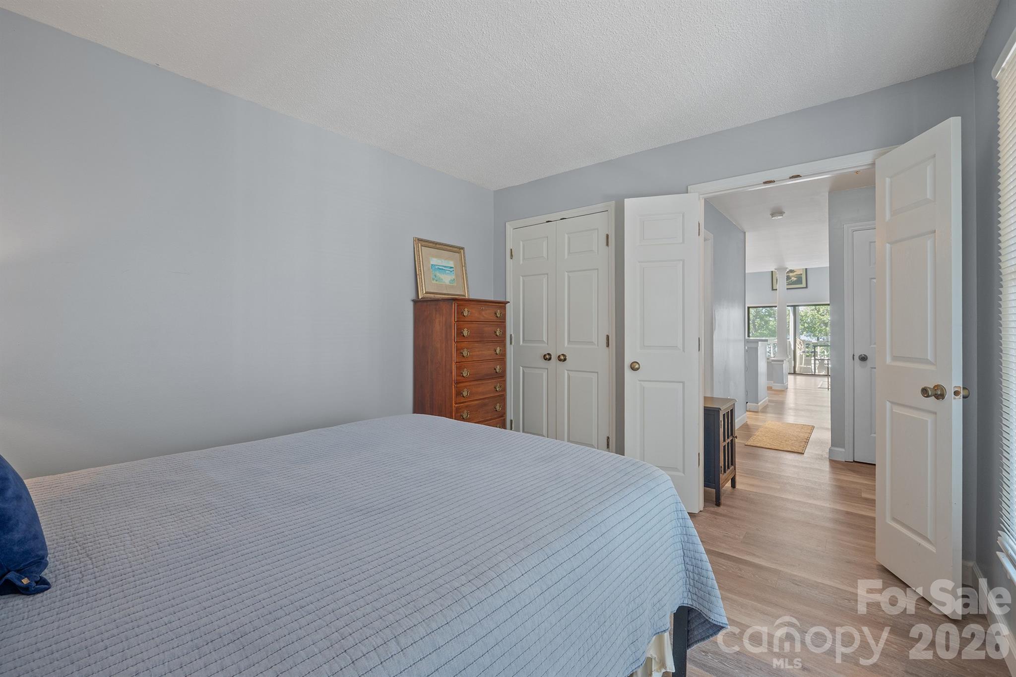 327 Northwest Drive
