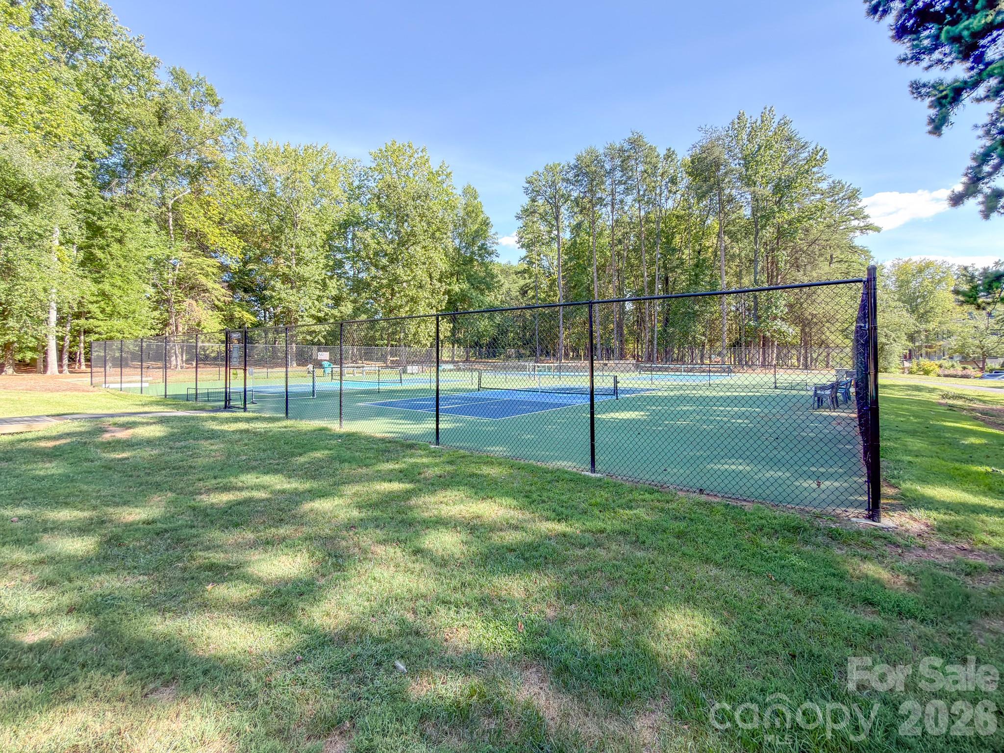 327 Northwest Drive