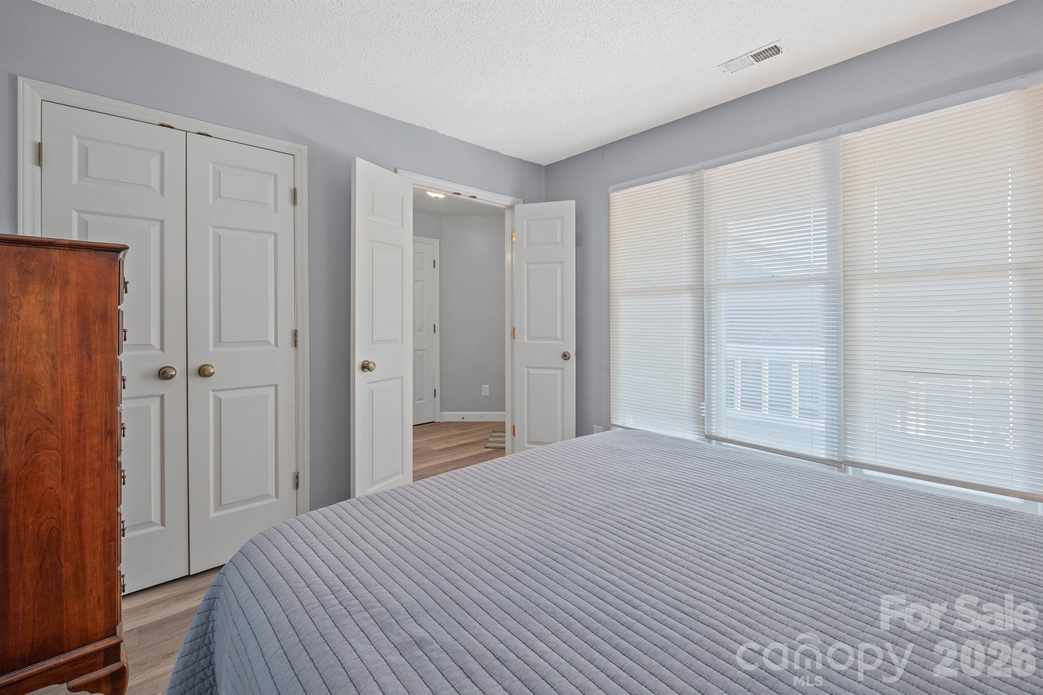 327 Northwest Drive