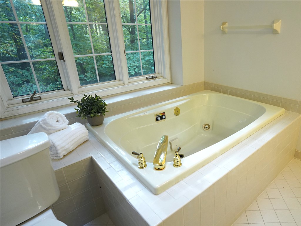 1155 Wellington Drive