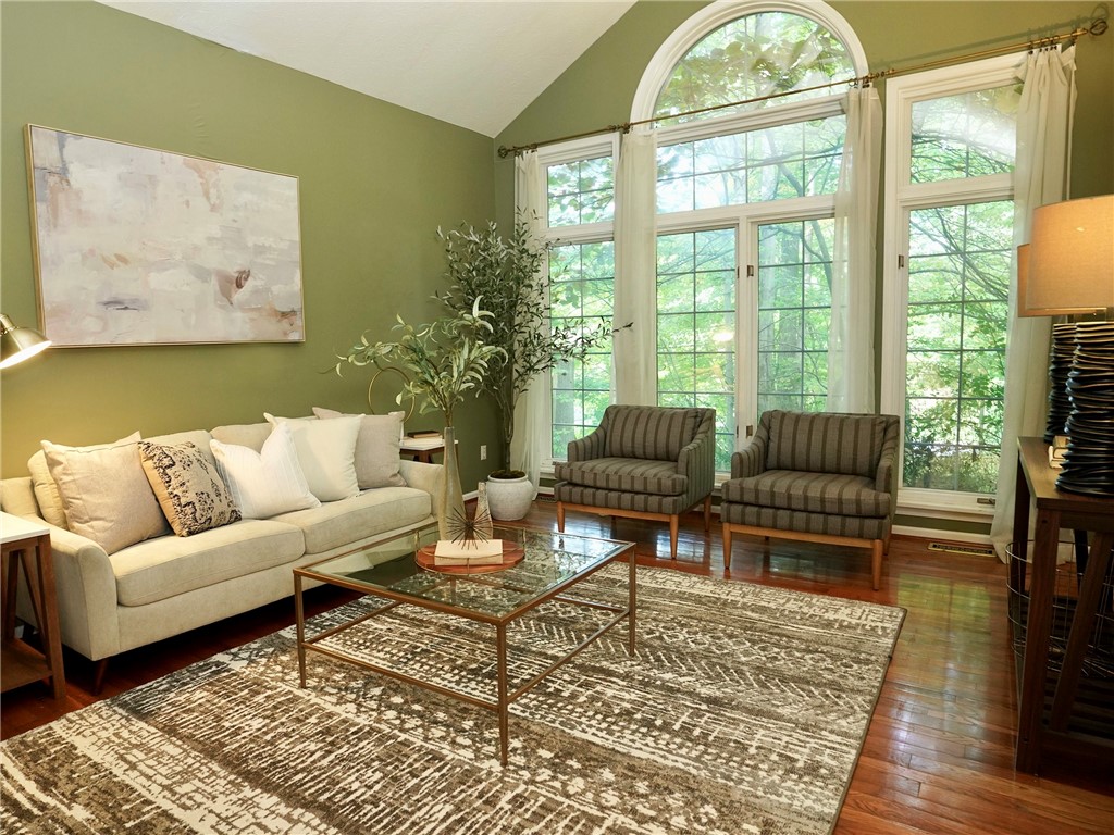 1155 Wellington Drive