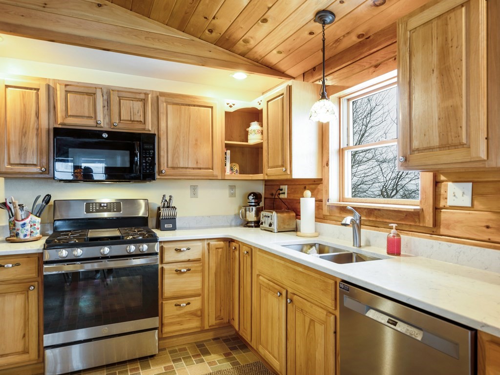 102 Fred Catlin Road