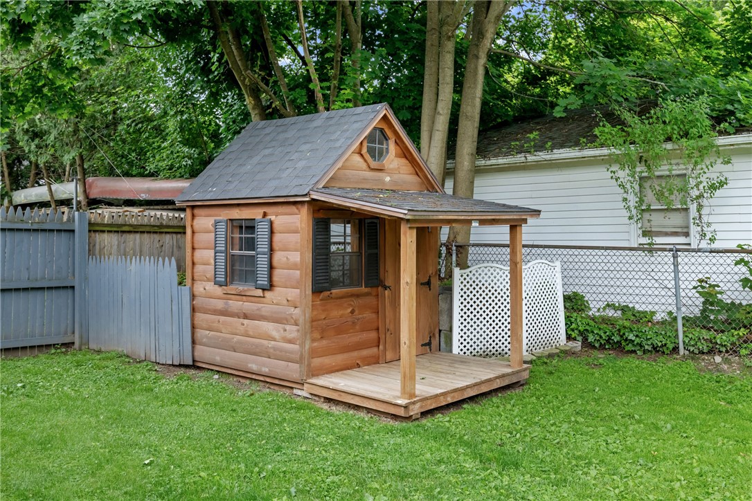 703 North Perry Street