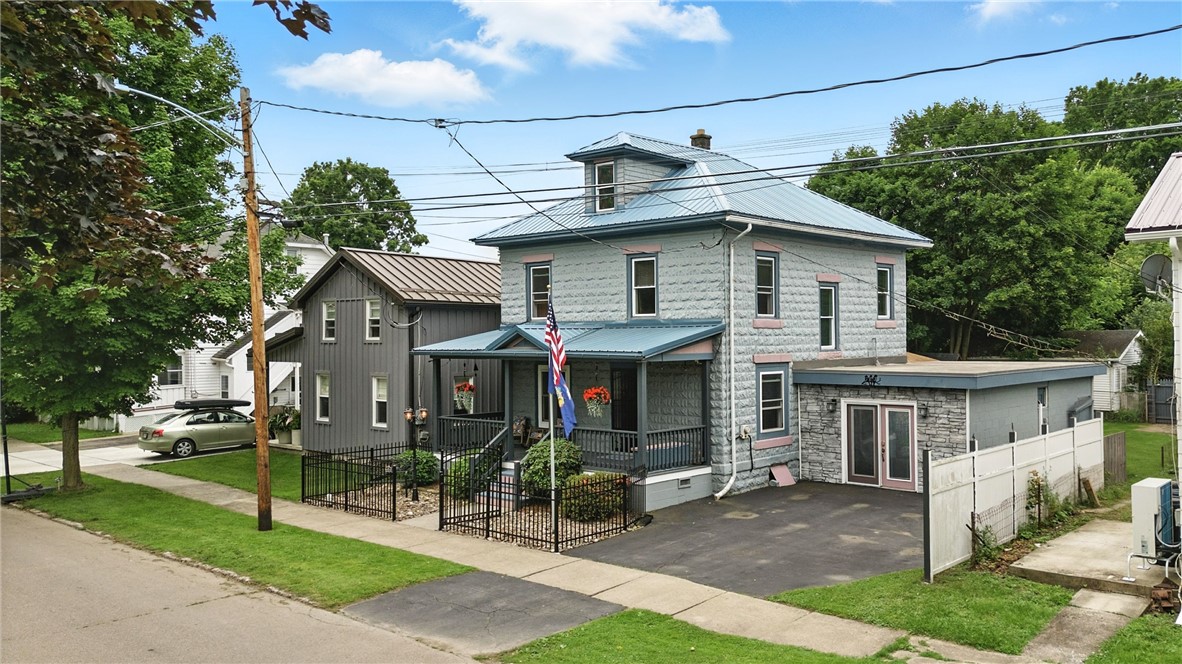 703 North Perry Street