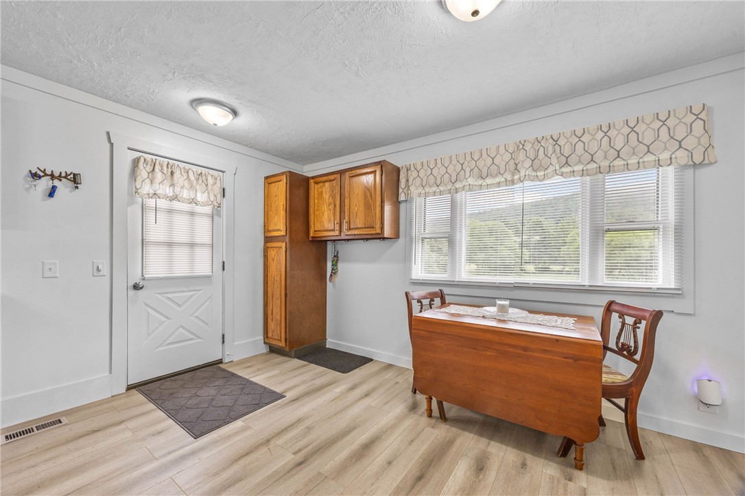 1369 Italy Valley Road