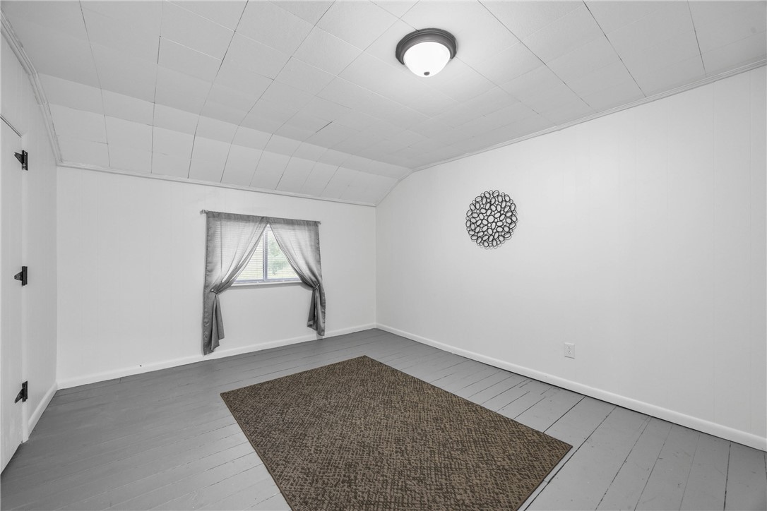 1369 Italy Valley Road