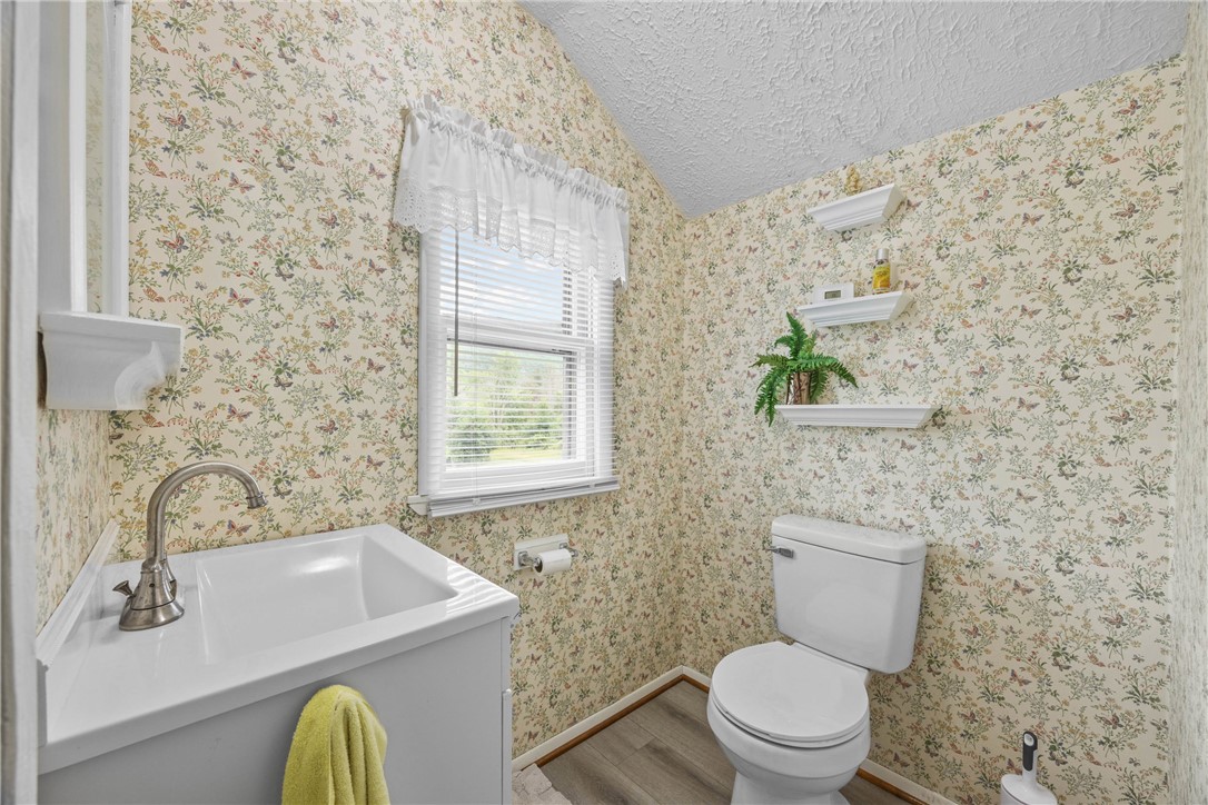 1369 Italy Valley Road