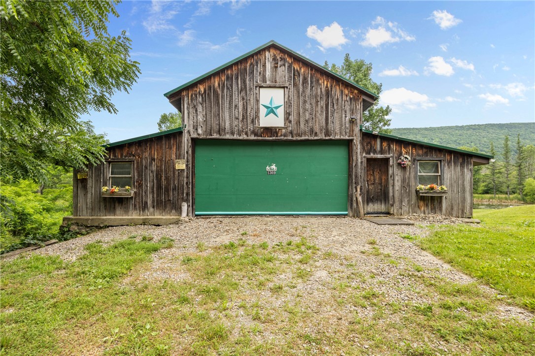 1369 Italy Valley Road