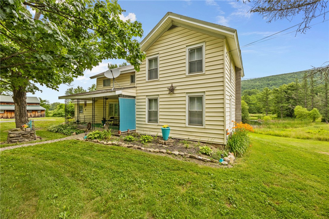 1369 Italy Valley Road