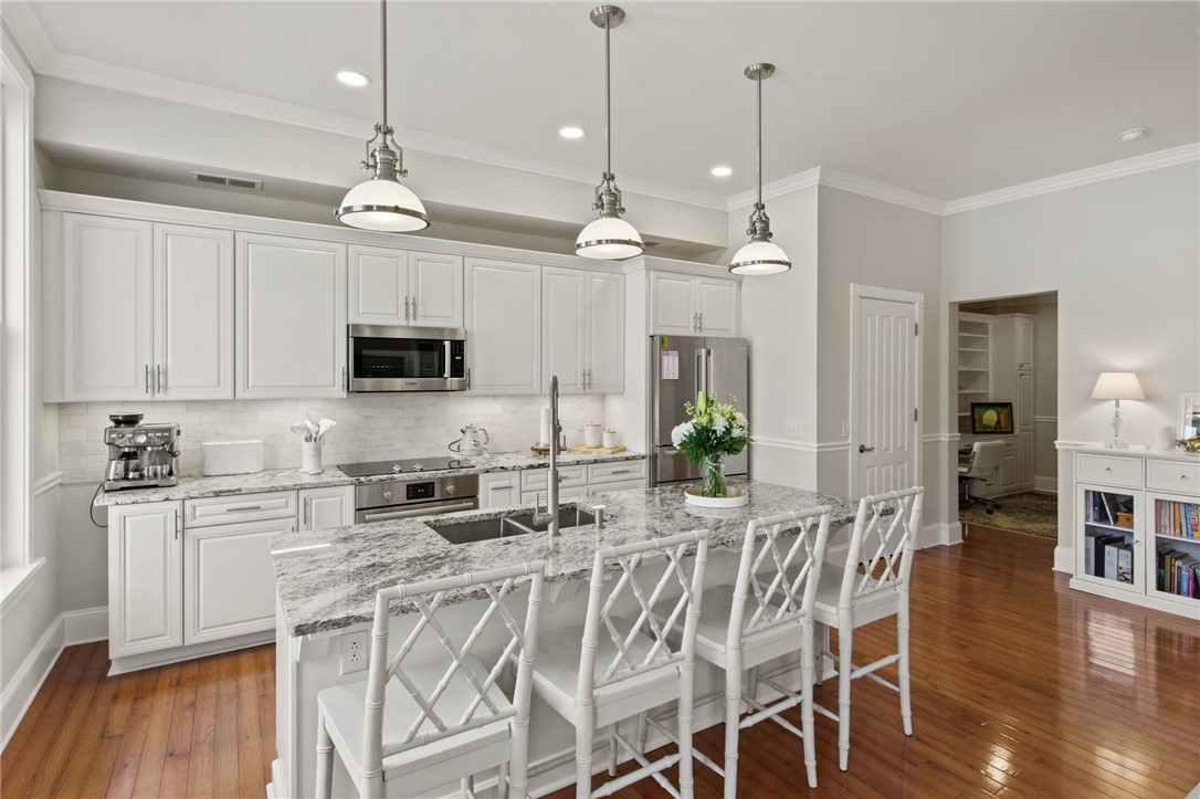 114-116 Main Street 114