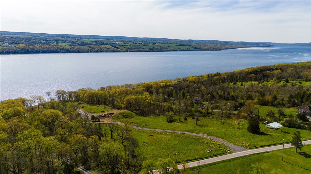 10 Red Cedar Falls Lane