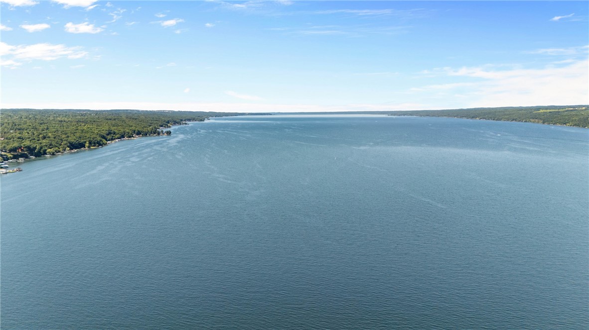 5 Red Cedar Falls Lane