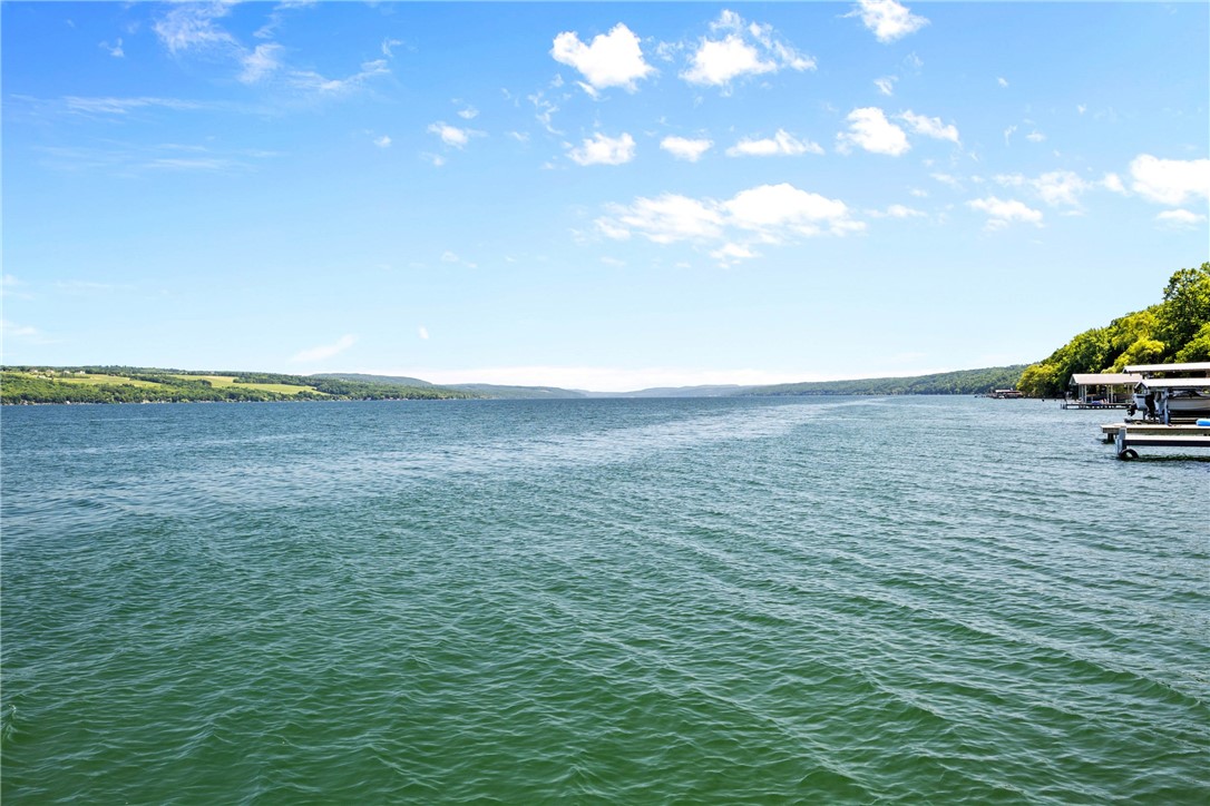 2 Red Cedar Falls Lane