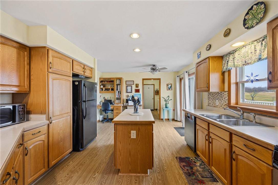 3118 Lake To Lake Road