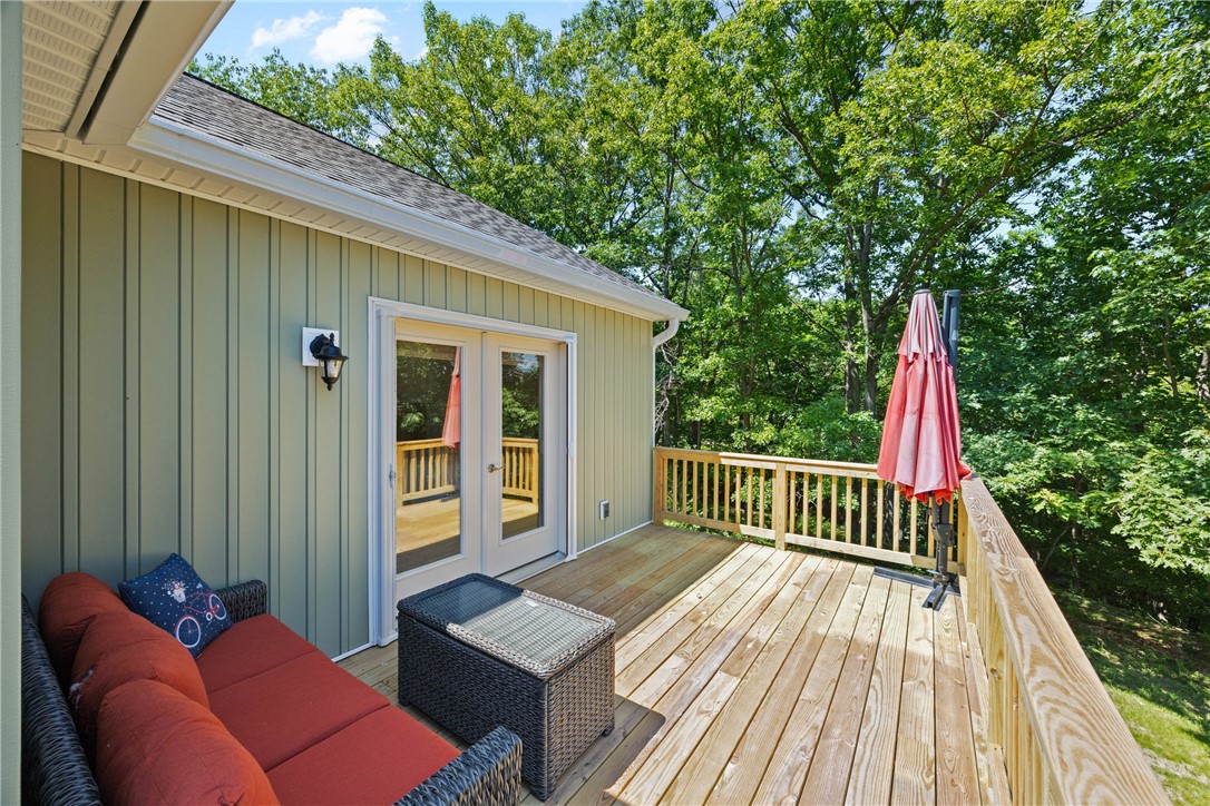 8 Red Cedar Falls Lane