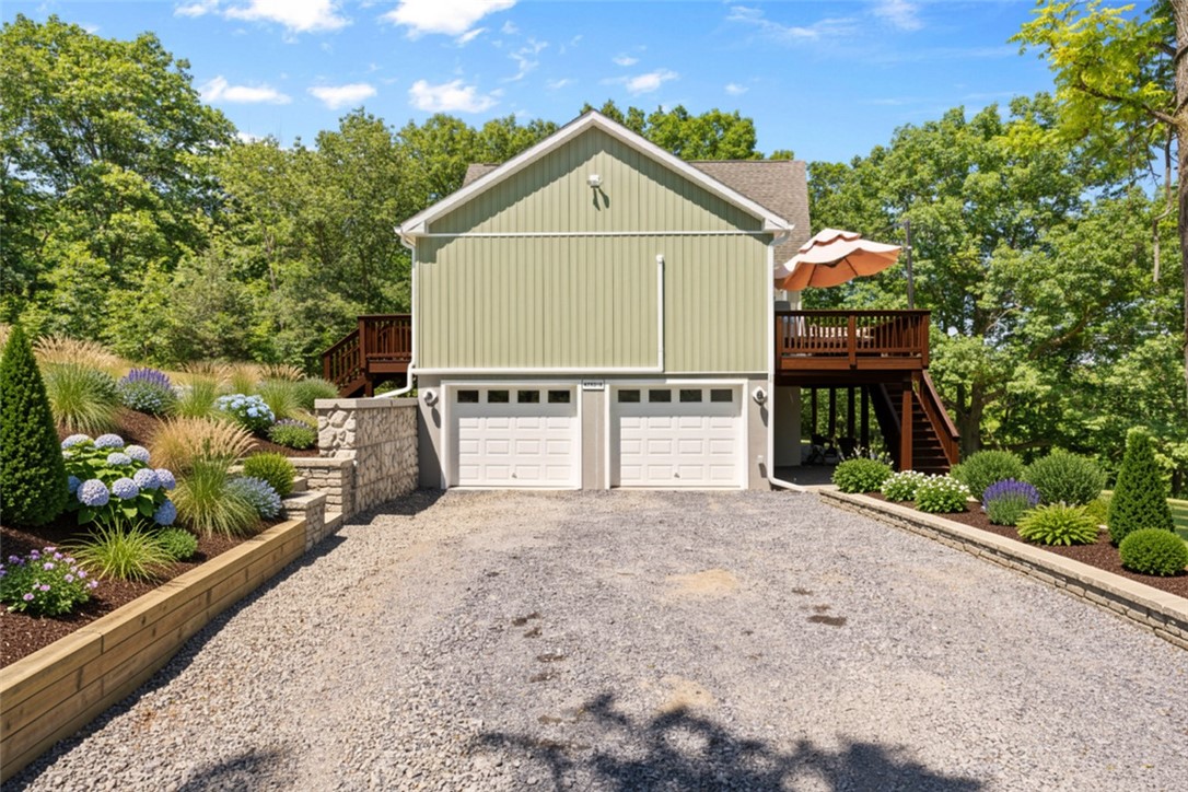 8 Red Cedar Falls Lane