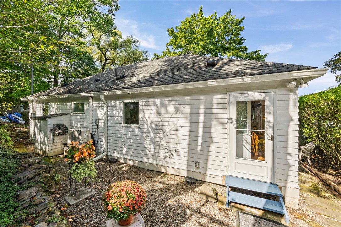 639 East Lake Road