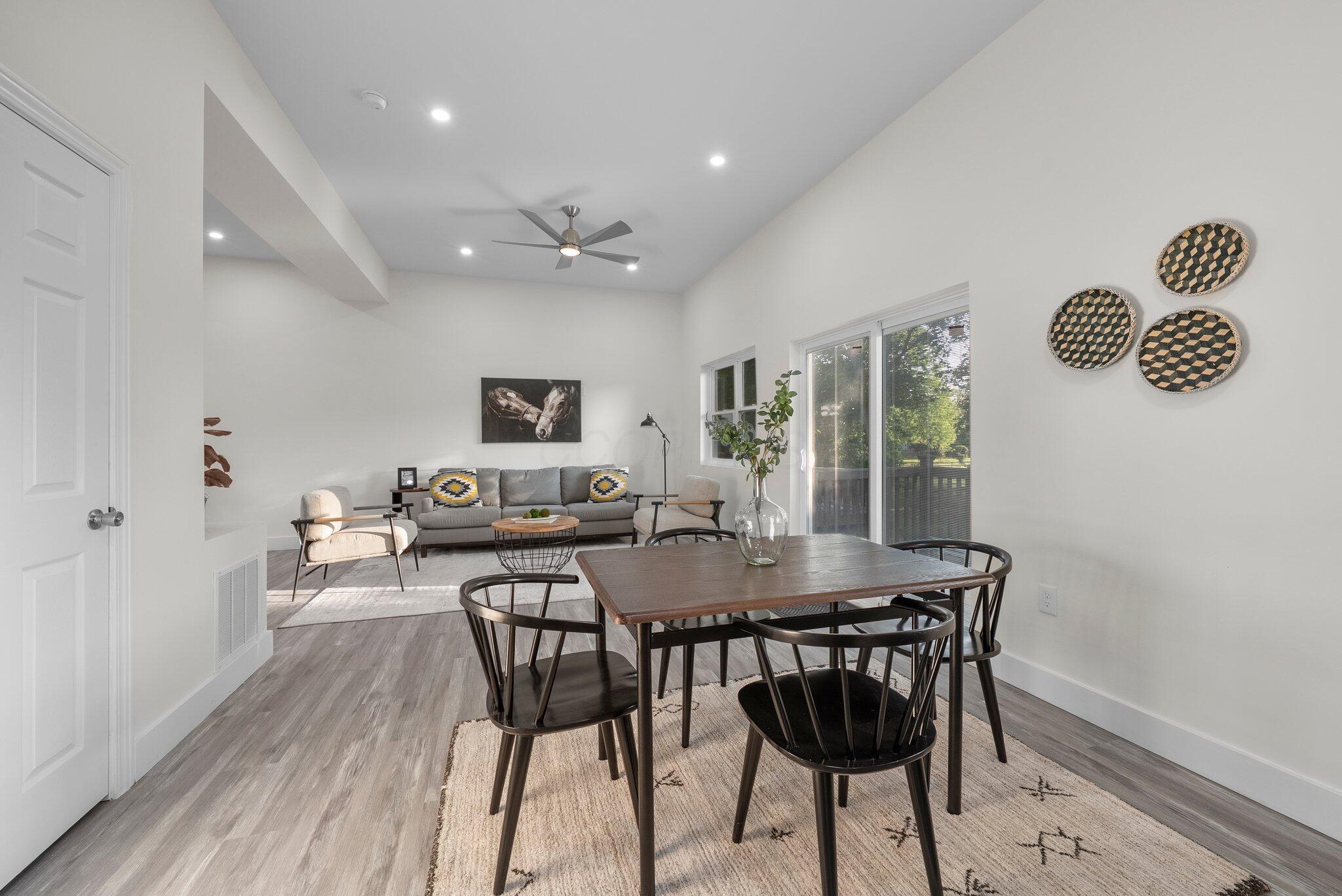 887 Harbinger Circle W