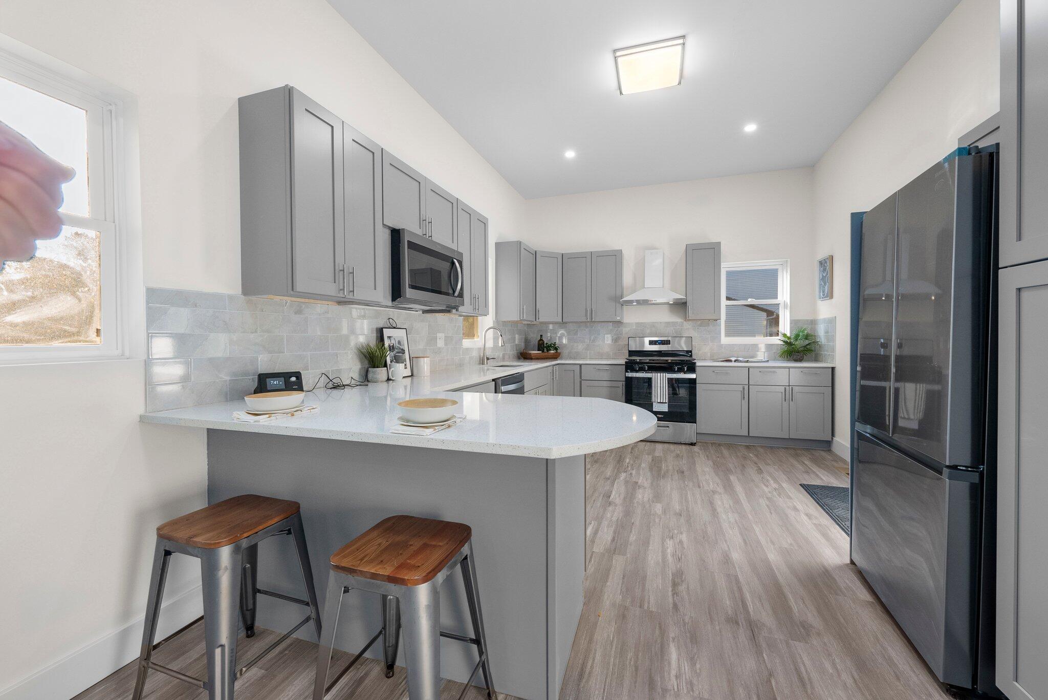 887 Harbinger Circle W