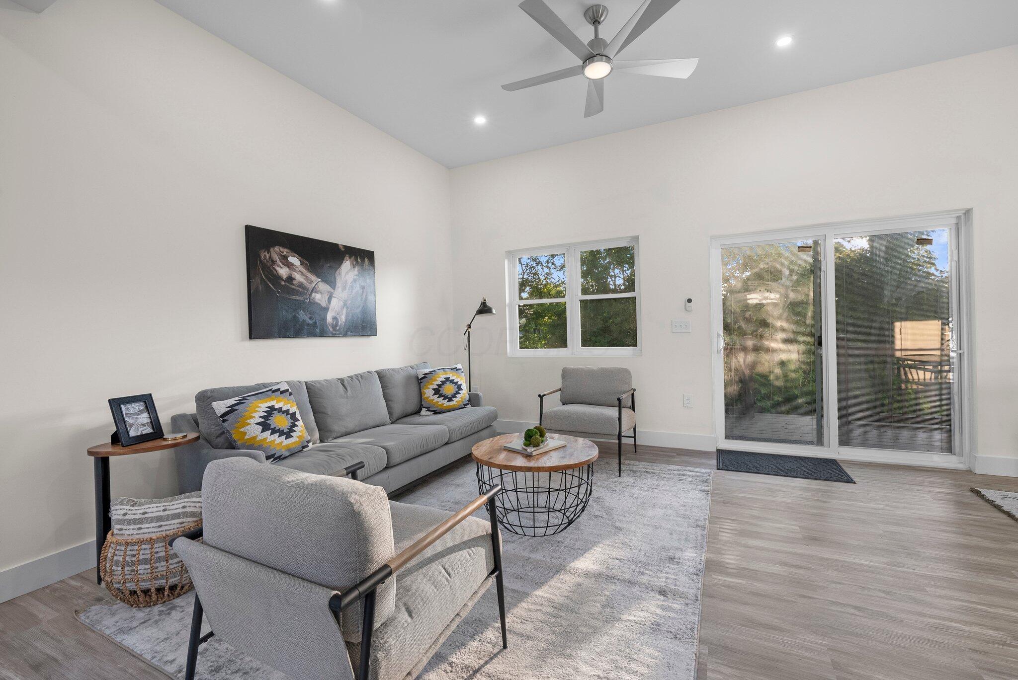 887 Harbinger Circle W