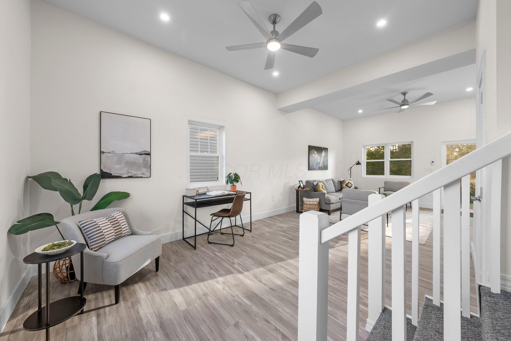 887 Harbinger Circle W