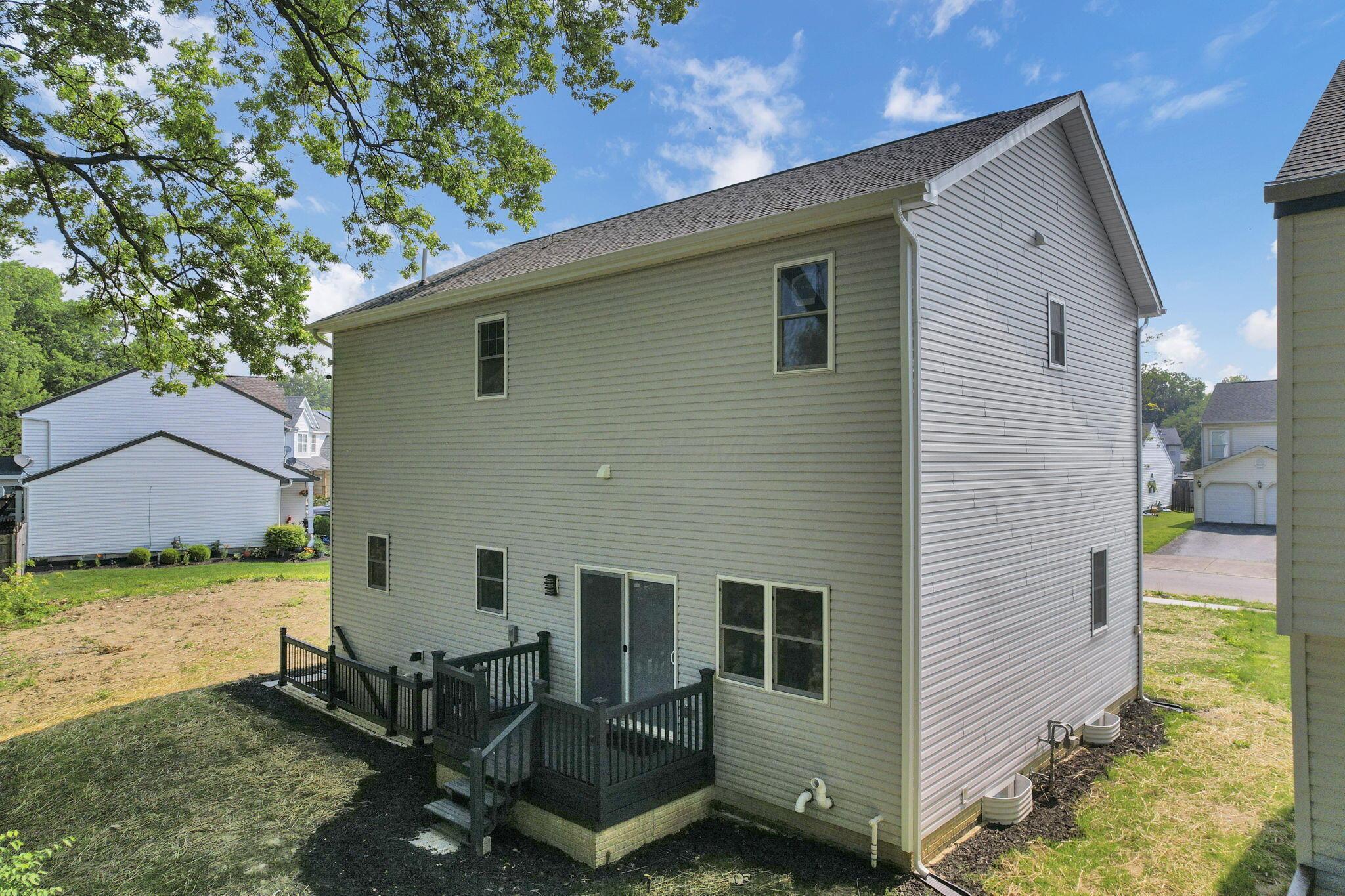 887 Harbinger Circle W