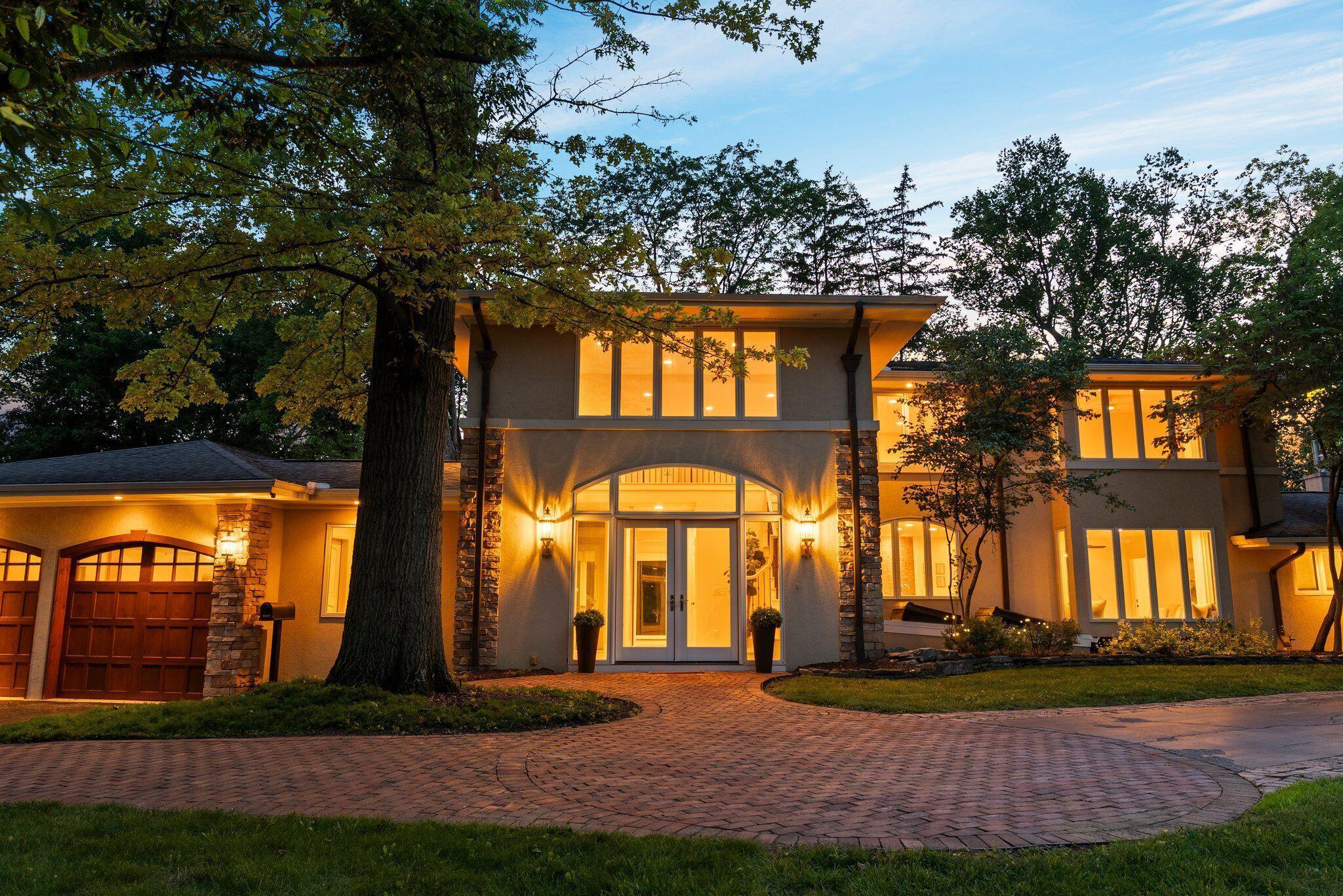 3839 Woodbridge Road
