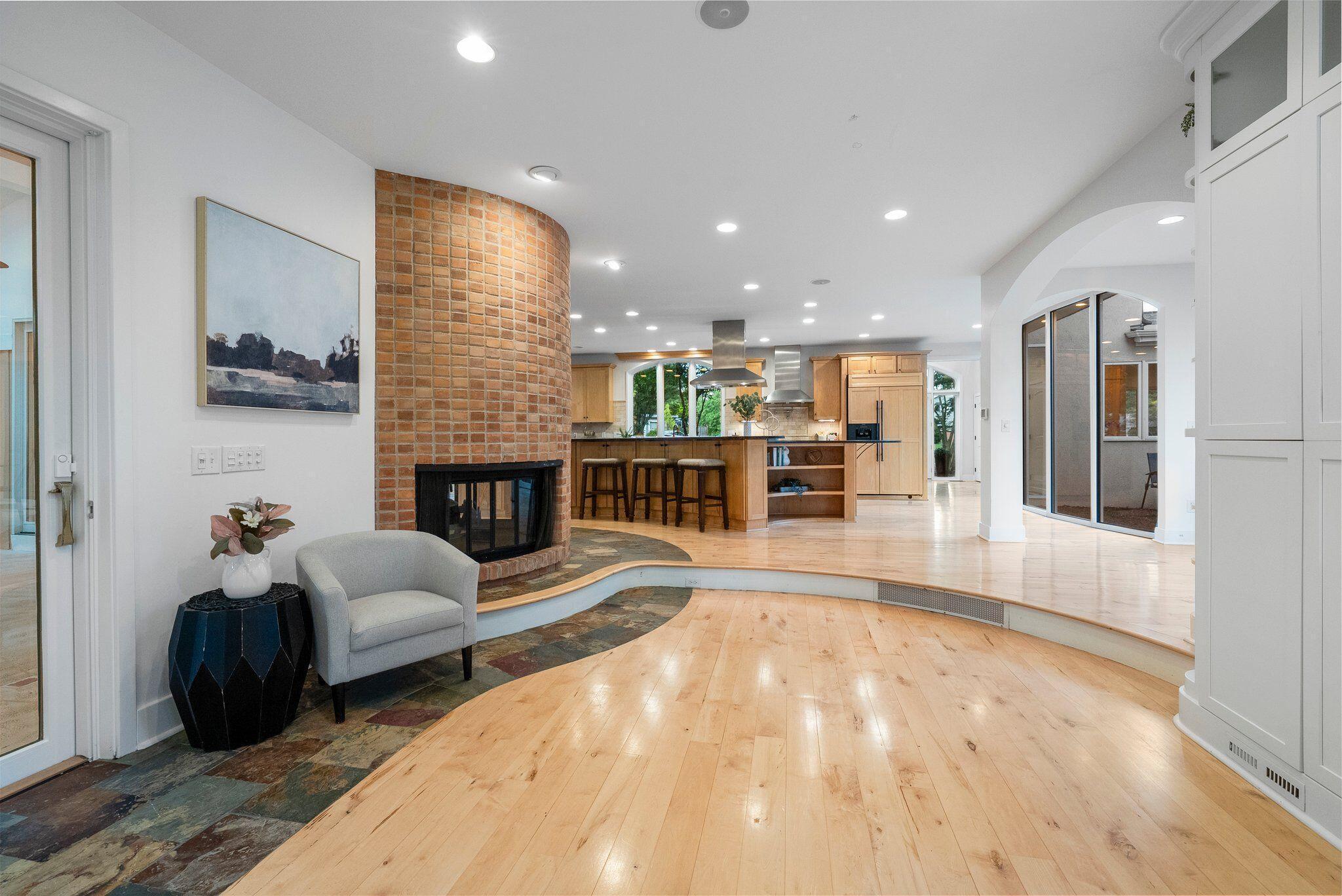 3839 Woodbridge Road