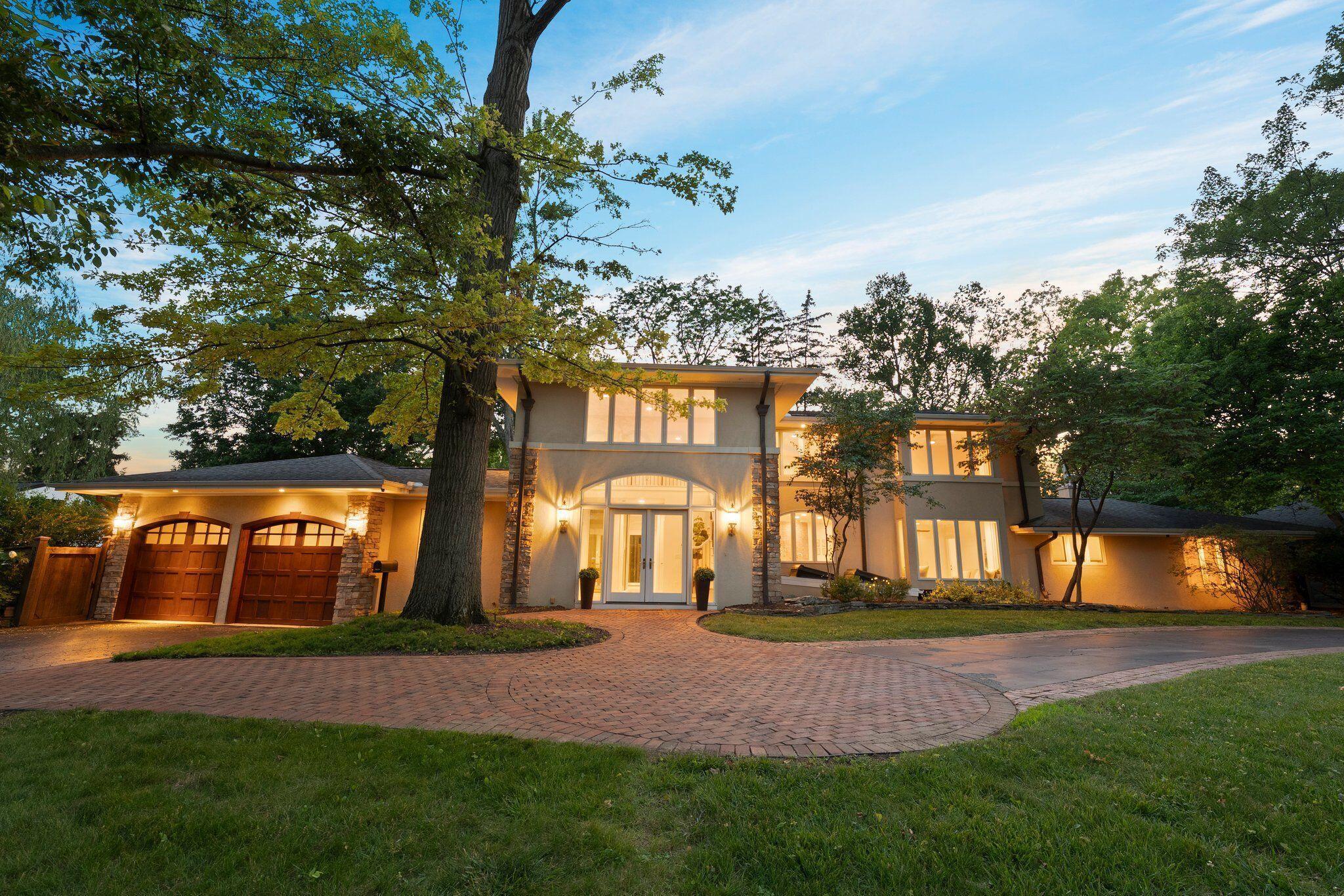 3839 Woodbridge Road