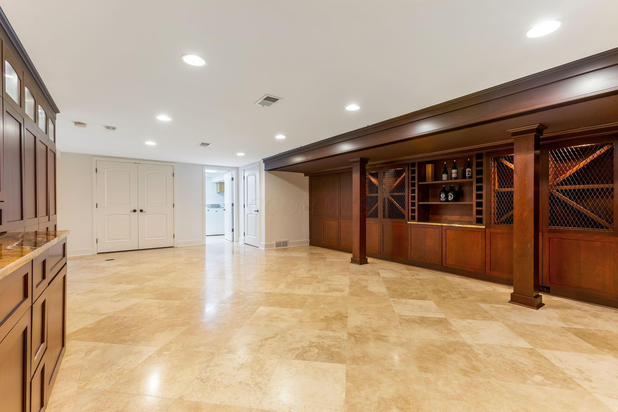 3839 Woodbridge Road
