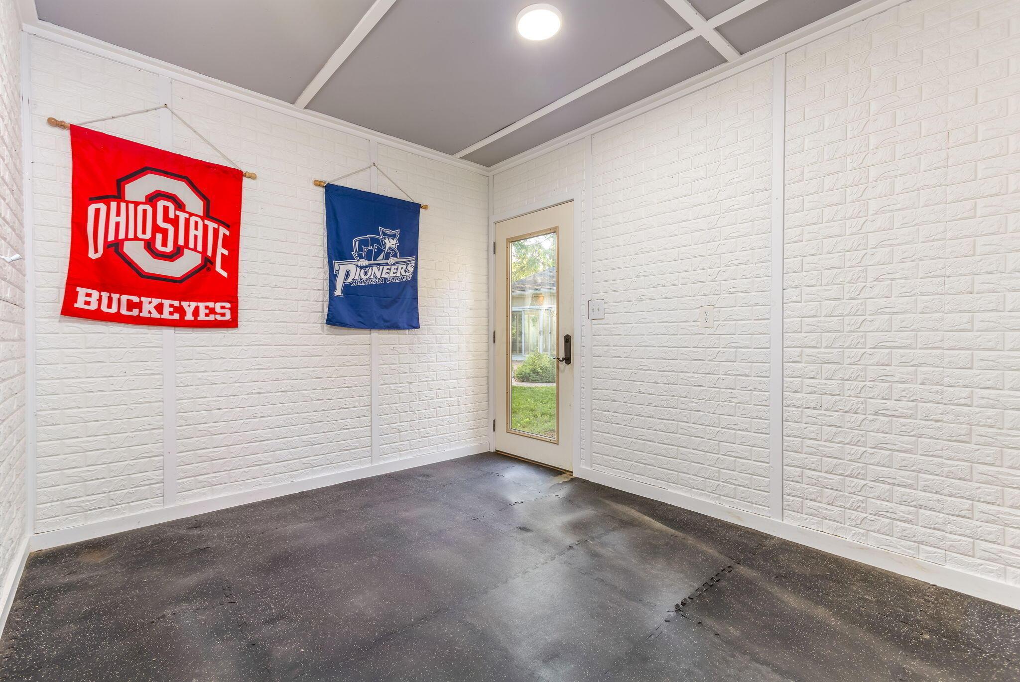 3839 Woodbridge Road