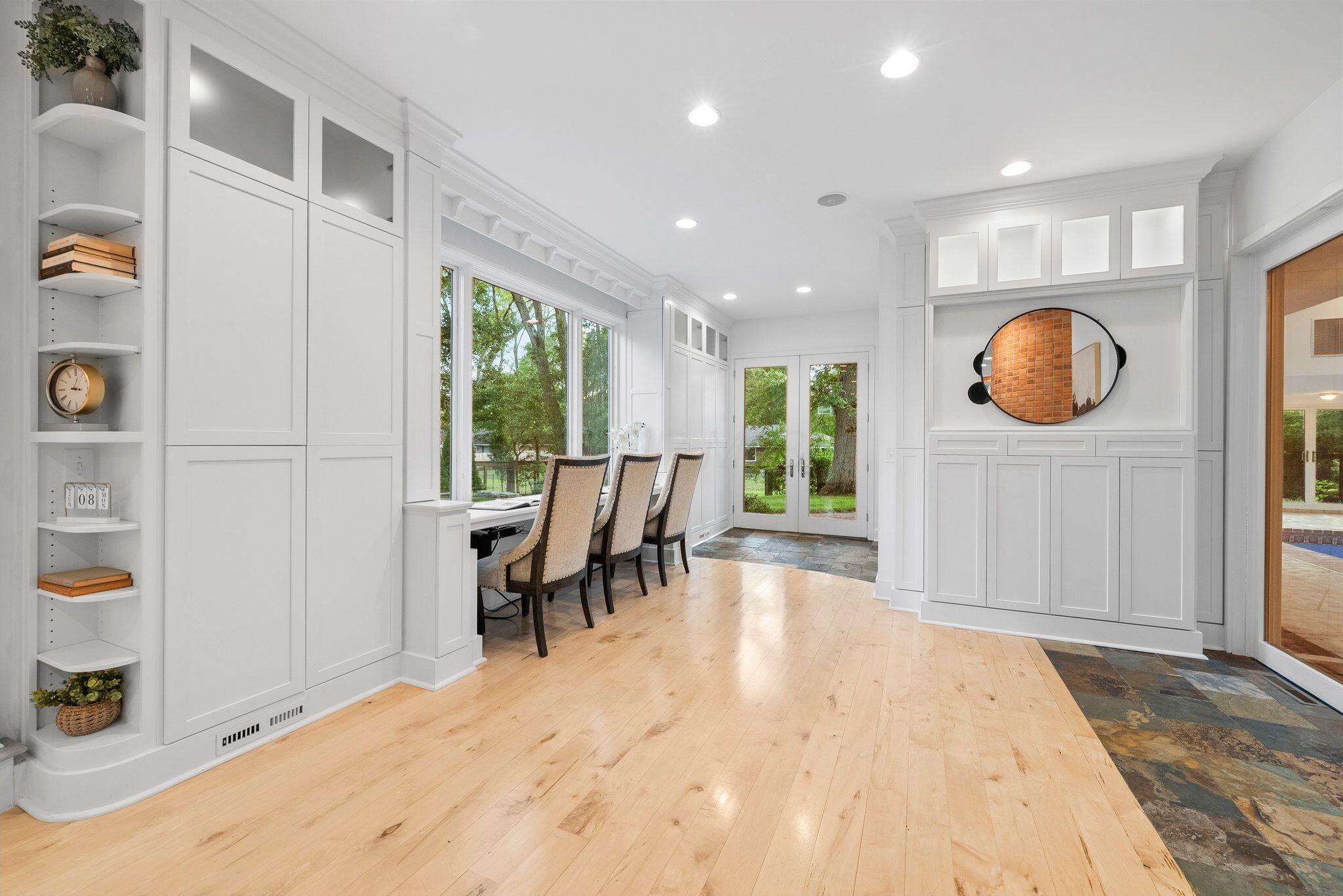 3839 Woodbridge Road