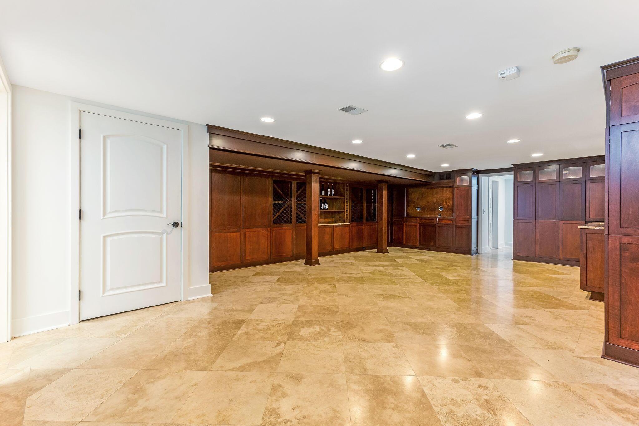 3839 Woodbridge Road