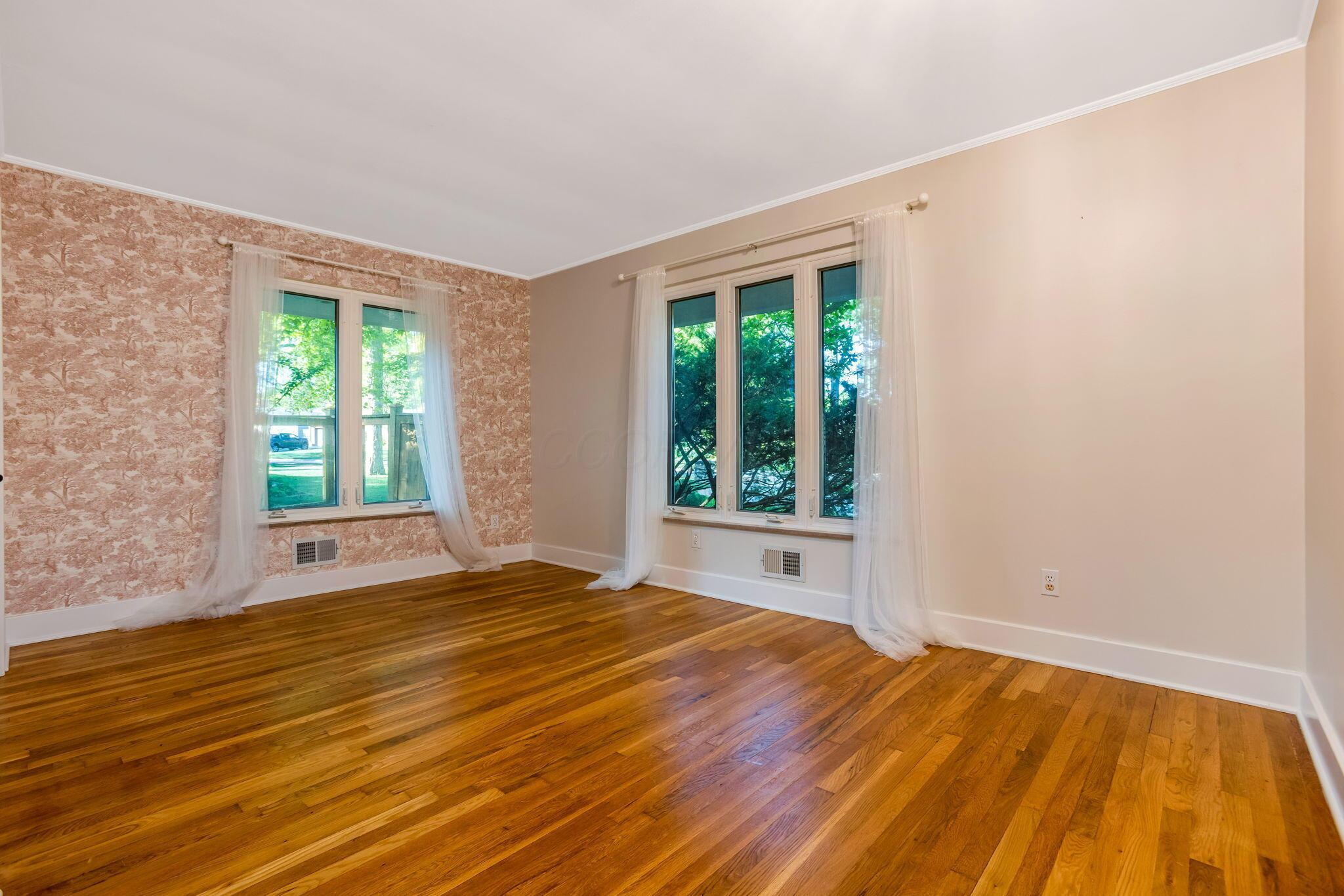 3839 Woodbridge Road