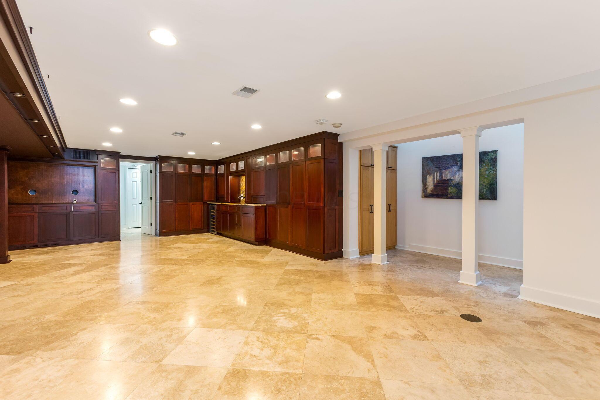 3839 Woodbridge Road