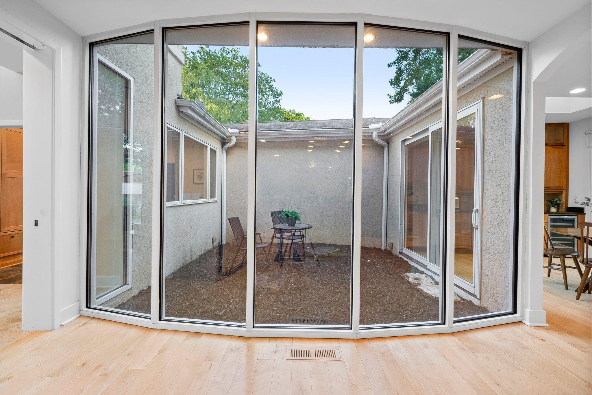 3839 Woodbridge Road